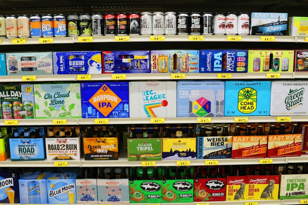 Piwo to też alkohol — Polacy piją je litrami, a prawo bagatelizuje problem