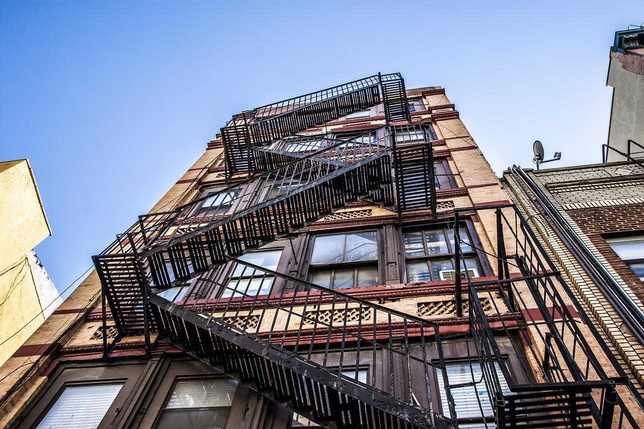 Prawa i Obowiązki Lokatora we Wspólnocie Mieszkaniowej: Jak Radzić Sobie z Problemami