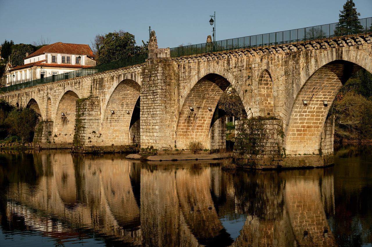 Rozbudowa sieci wodociągowej na własny koszt – co warto wiedzieć